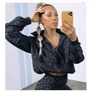 White Fox WFXSD Sarahs Day Black Grey Hooded Pullover Skylar Windbreaker Small